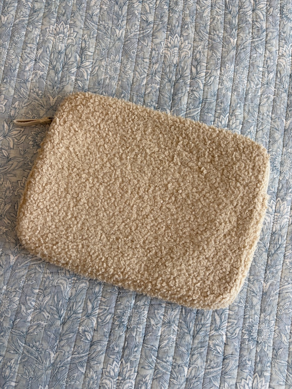 H&M Beige Sherpa Laptop Case